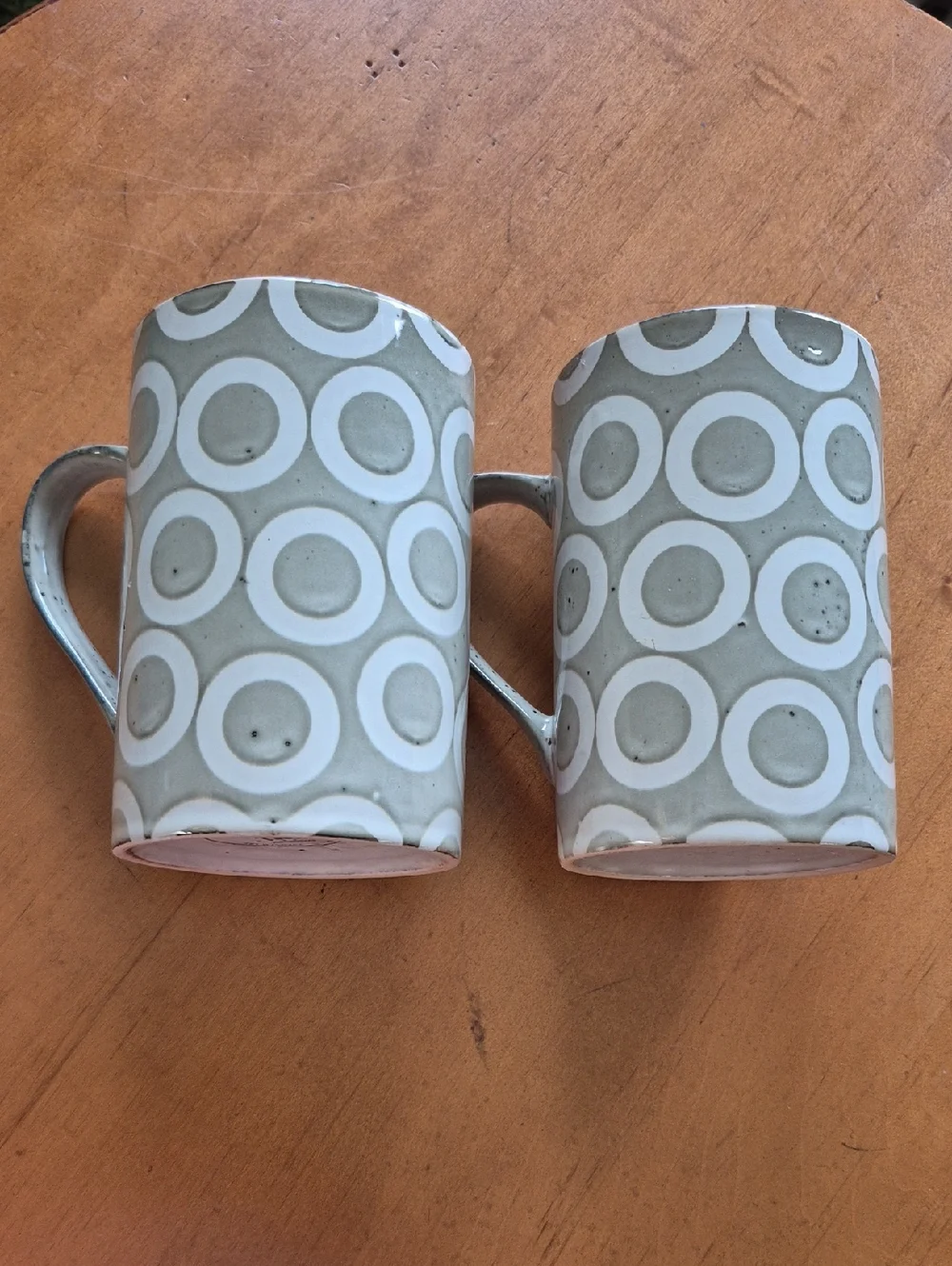 Pier 1 Vintage Ceramic 16oz Mug Set Of